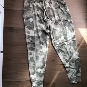 Hippie Rose Olive Green Camo Knitwear NEW never worn